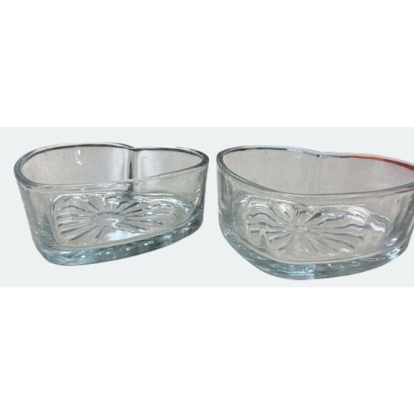 Heart Shaped Clear Glass Bowls Set 2 With Floral Design Decorative Serving Dish - Picture 3 of 7